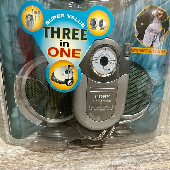 New Coby CX-CD1234 personal portable CD player mini AM/FM radio & mini speakers - Picture 6 of 16